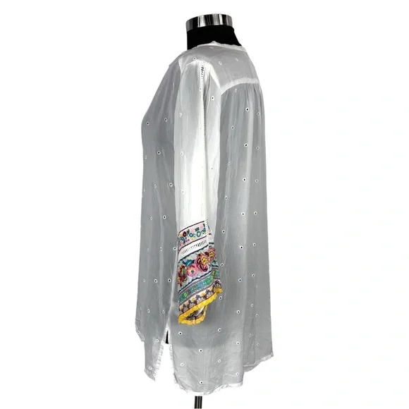 JOHNNY WAS EMBROIDERED EYELET BOHO PULLOVER TUNIC TOP - Picture 5 of 16